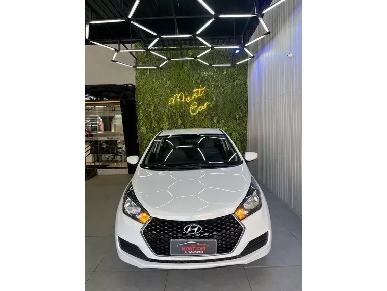 Hyundai HB20S Branco 13