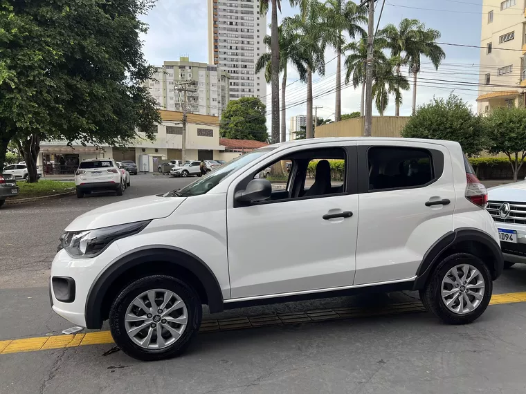 Fiat Mobi Branco 5