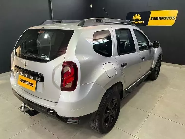 Renault Duster Prata 14