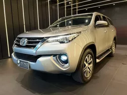 Hilux SW4