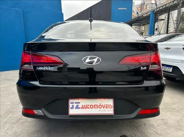 Hyundai HB20S Preto 12