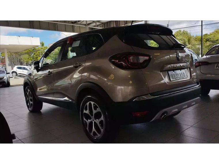 Renault Captur Bege 8