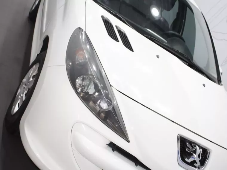 Peugeot 207 Branco 9