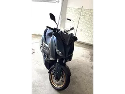 Xmax