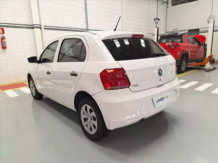 Volkswagen Gol Branco 3