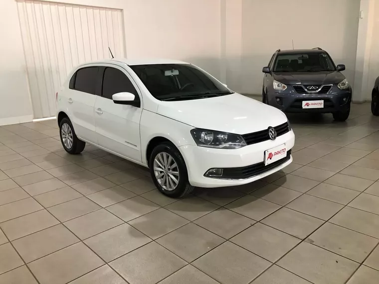 Volkswagen Gol Branco 9