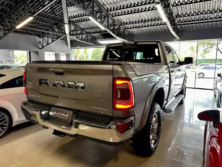 Dodge RAM Prata 11