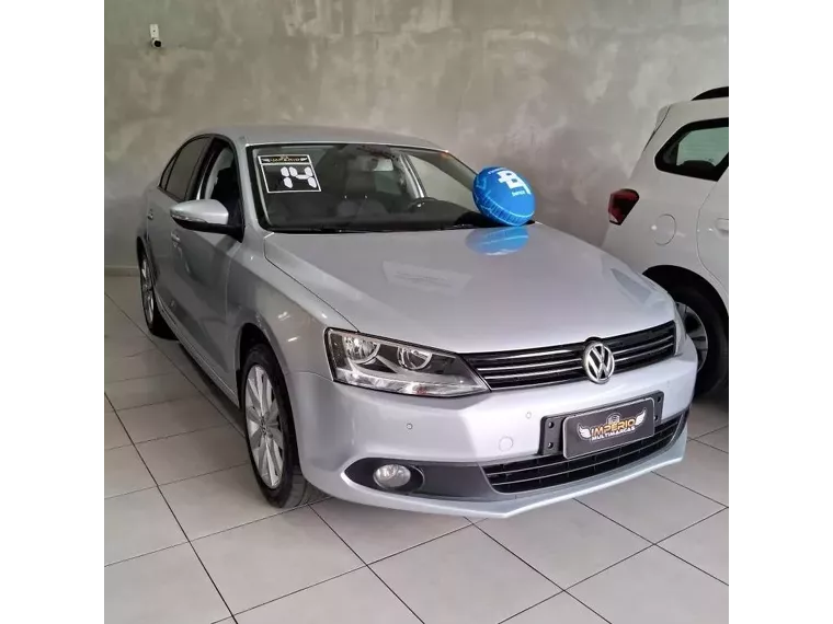 Volkswagen Jetta Prata 2