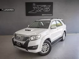 Toyota Hilux SW4
