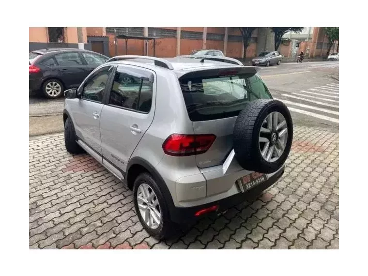 Volkswagen Crossfox Prata 2