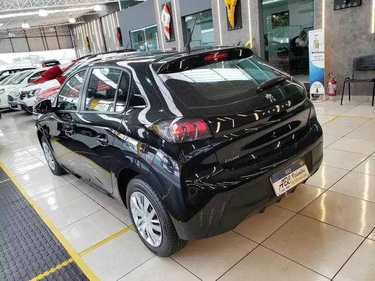 Peugeot 208 Preto 7