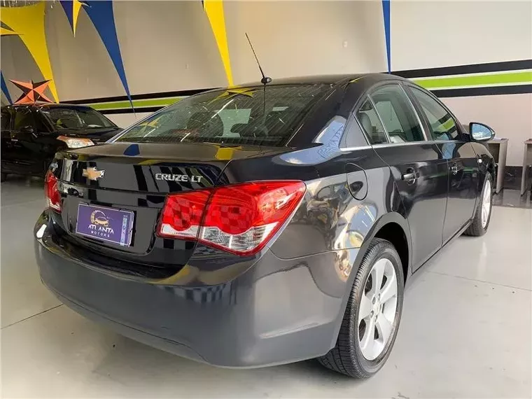 Chevrolet Cruze Preto 9