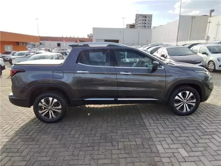 Fiat Toro Cinza 6