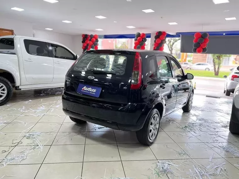 Ford Fiesta Preto 8