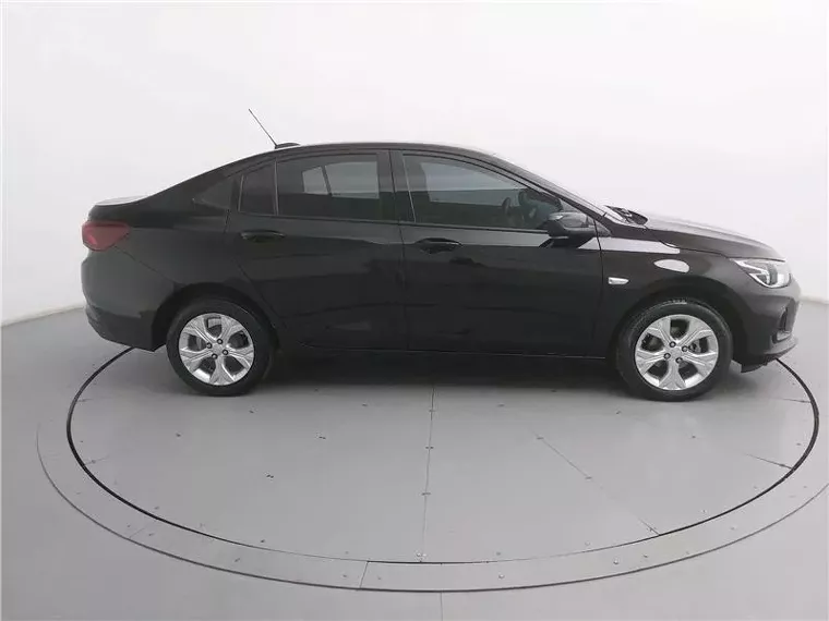 Chevrolet Onix Preto 17