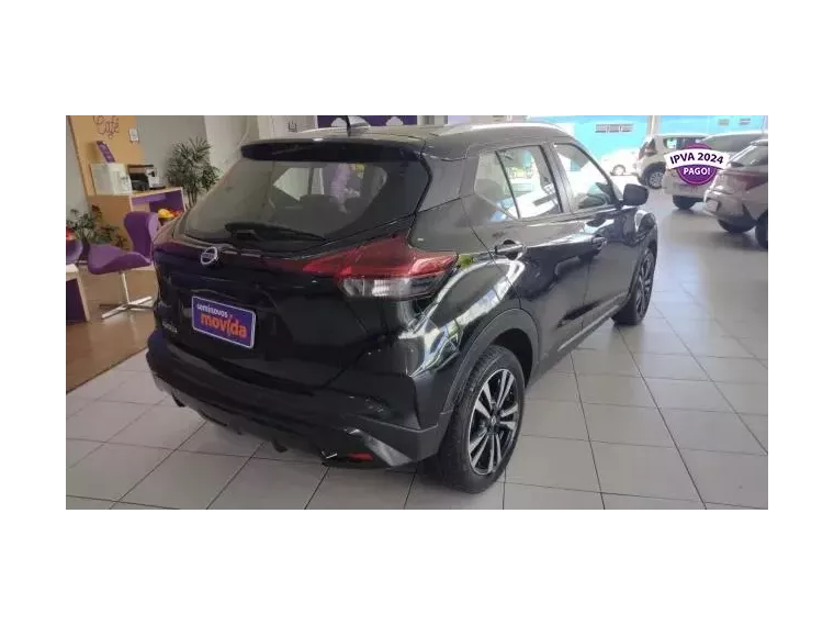 Nissan Kicks Preto 8