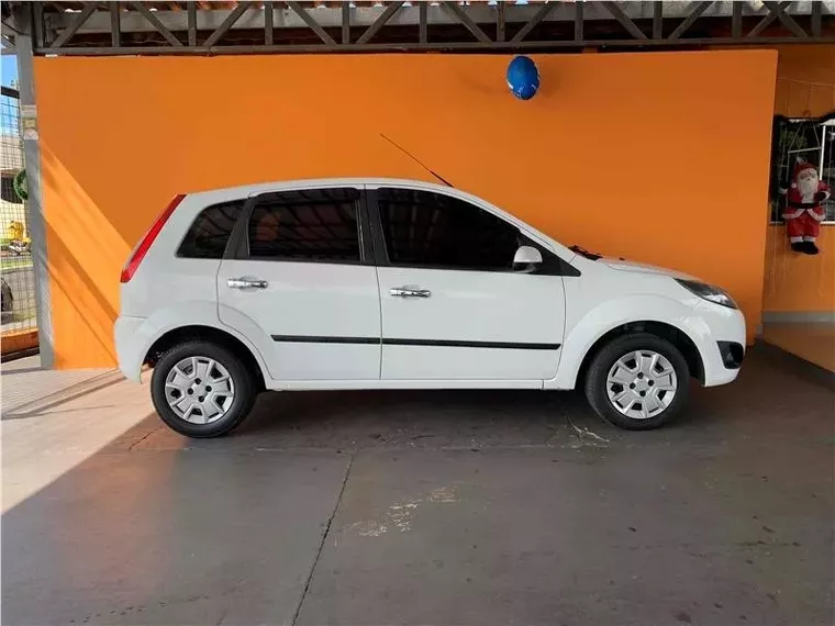 Ford Fiesta Branco 1