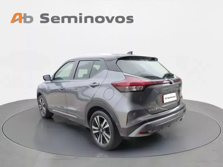 Nissan Kicks Cinza 8