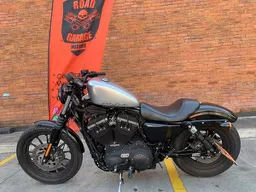 Sportster 883