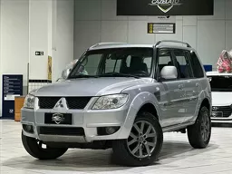 Mitsubishi Pajero TR4