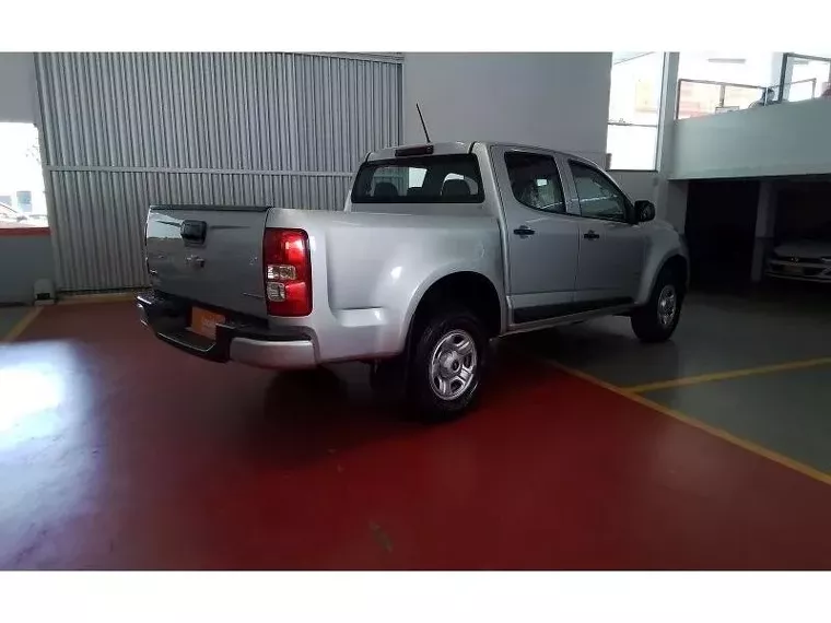 Chevrolet S10 Prata 4