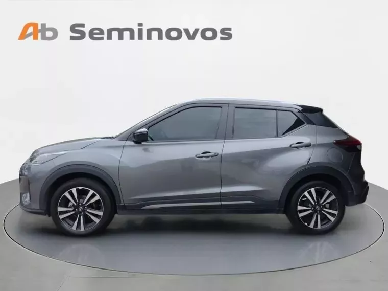 Nissan Kicks Cinza 13