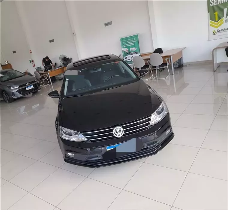 Volkswagen Jetta Preto 7