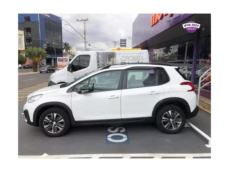 Peugeot 2008 Branco 7