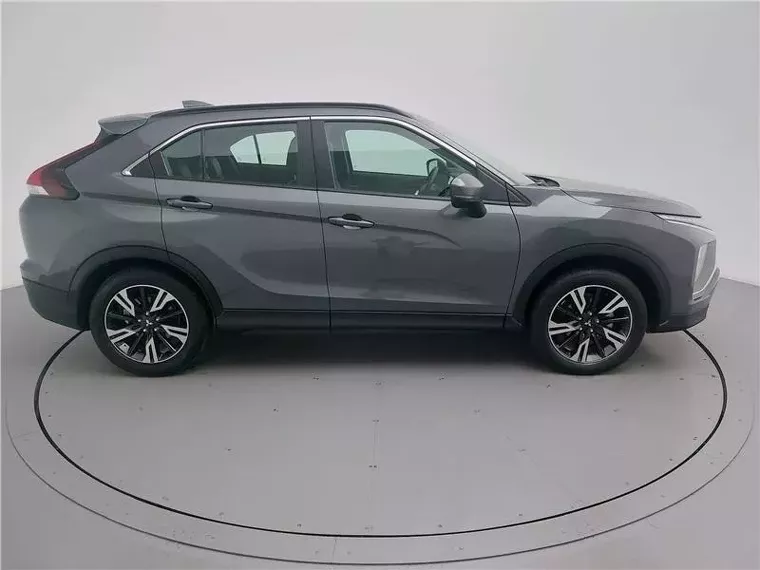 Mitsubishi Eclipse Cross Cinza 17