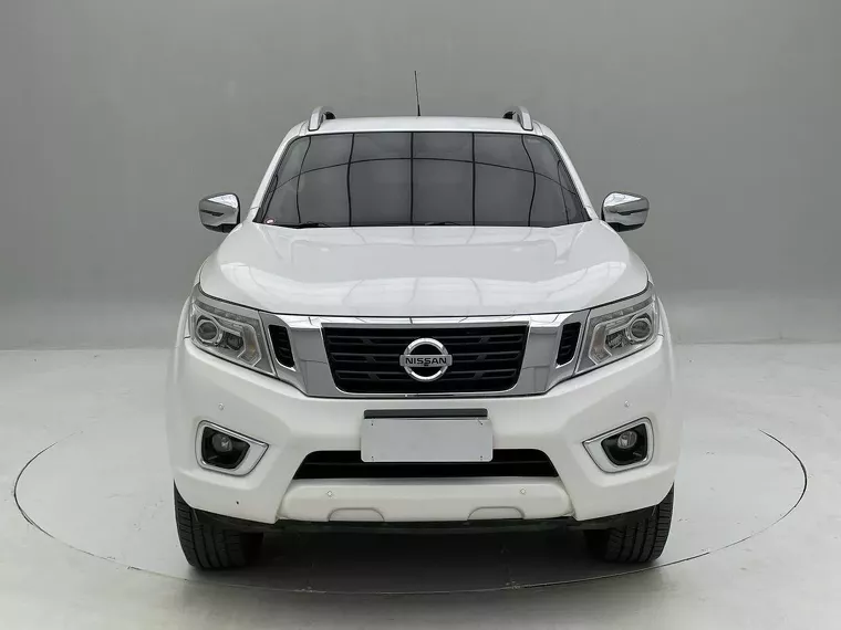 Nissan Frontier Branco 13