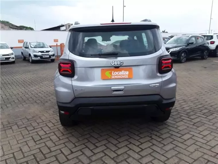 Jeep Renegade Prata 4