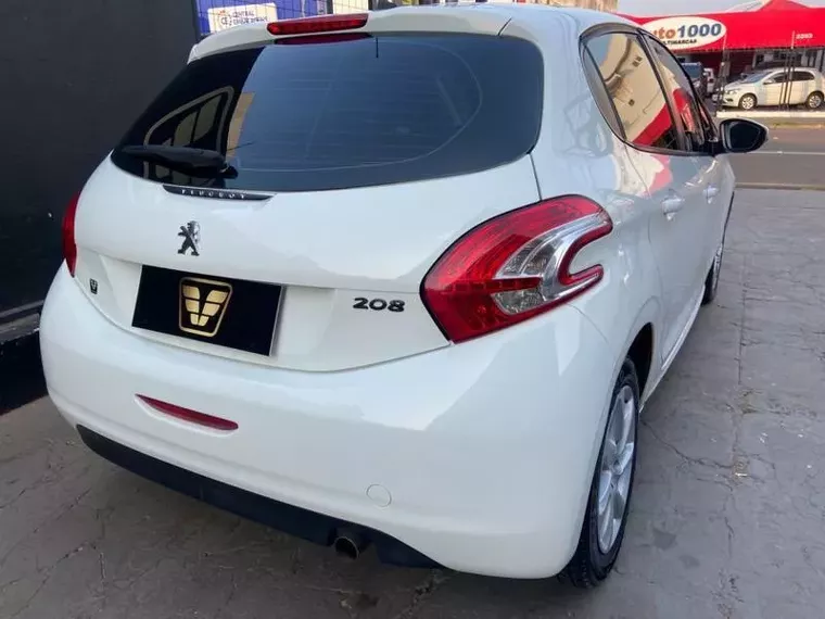 Peugeot 208 Branco 1