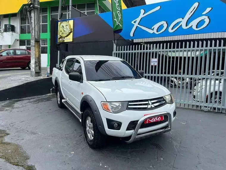 Mitsubishi L200 Triton Branco 1