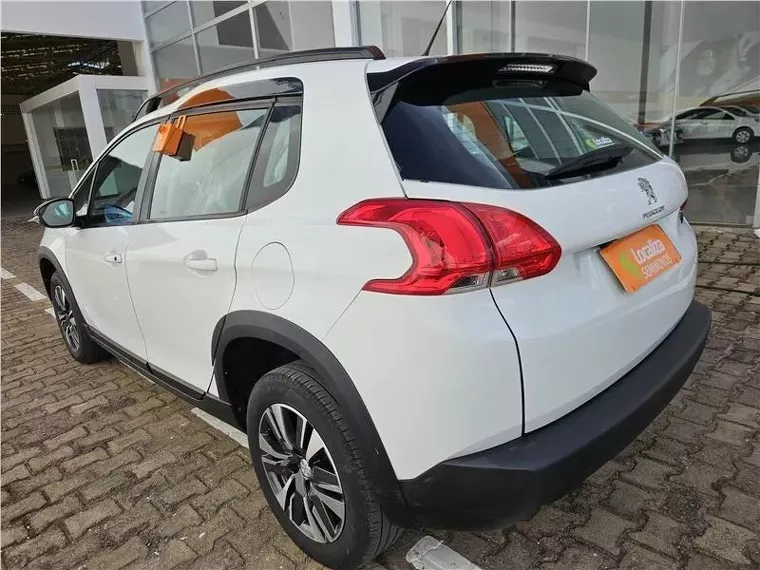 Peugeot 2008 Branco 5