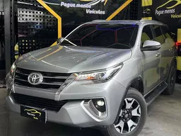 Toyota Hilux SW4