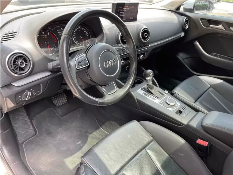 Audi A3 Branco 4