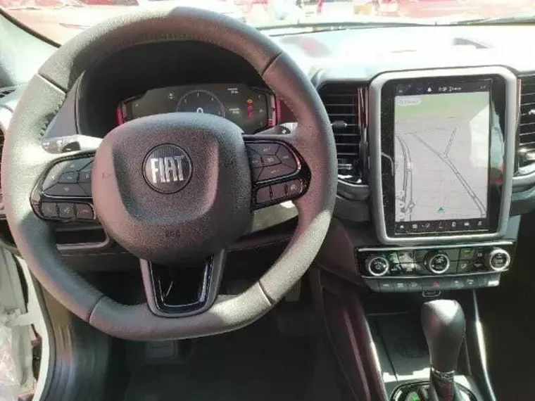 Fiat Toro Branco 12