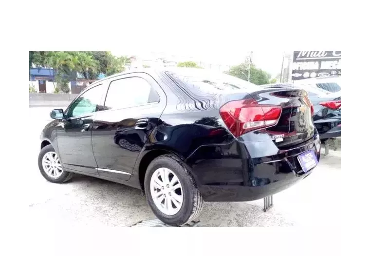 Chevrolet Cobalt Preto 6