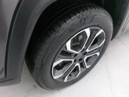 Jeep Commander