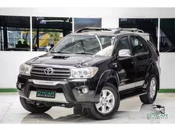 Toyota Hilux SW4