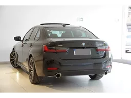 BMW 320i