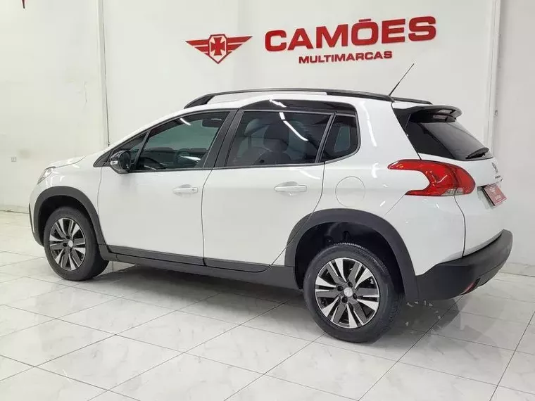 Peugeot 2008 Branco 3