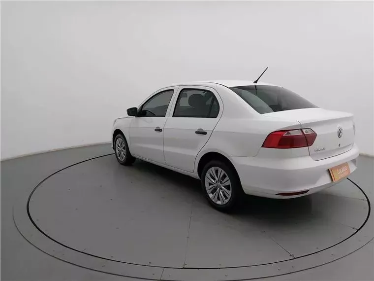 Volkswagen Voyage Branco 17