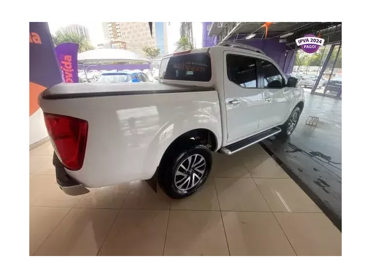 Nissan Frontier Branco 6