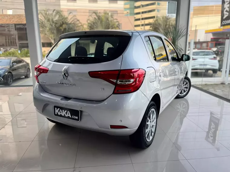 Renault Sandero Prata 6