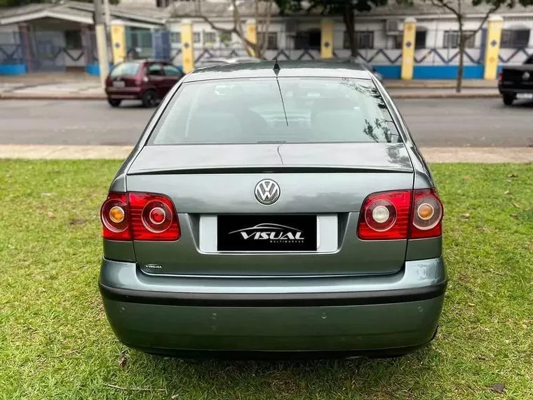 Volkswagen Polo Sedan Cinza 8