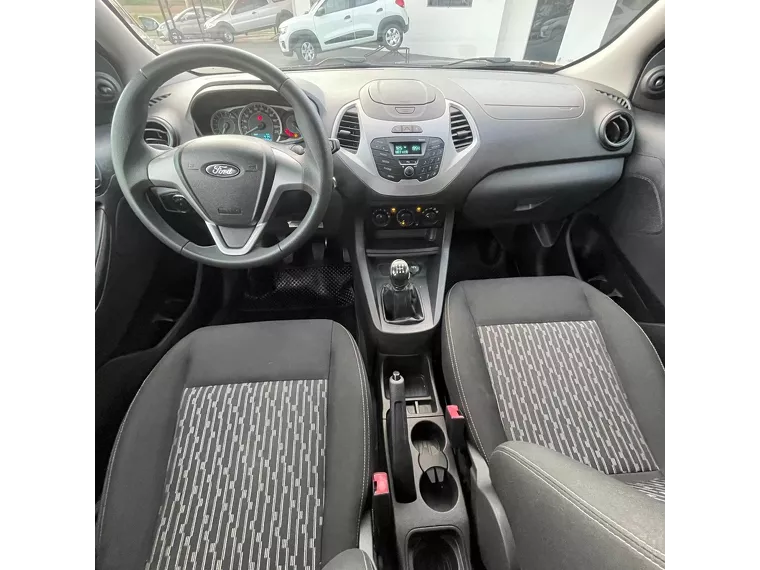 Ford KA Branco 7