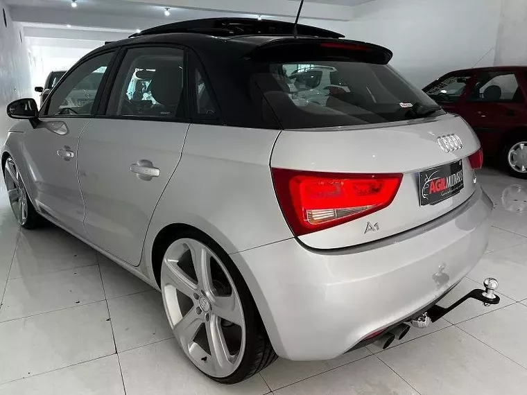 Audi A1 Prata 14