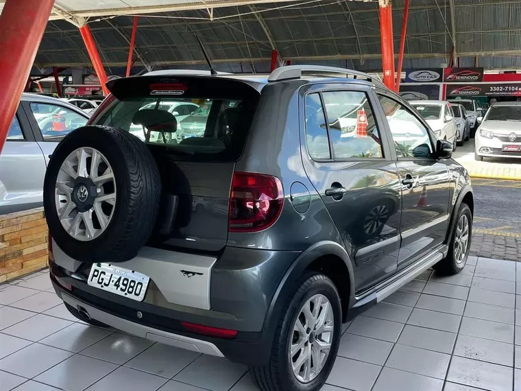 Volkswagen Crossfox Cinza 8