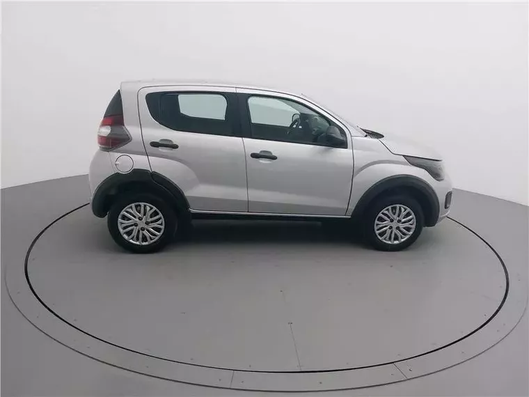 Fiat Mobi Prata 3